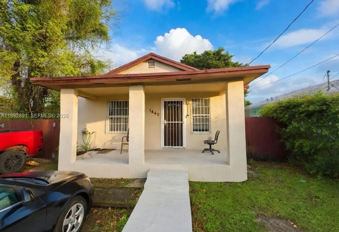 8013 NW 10th Ct # 0, Miami FL 33150