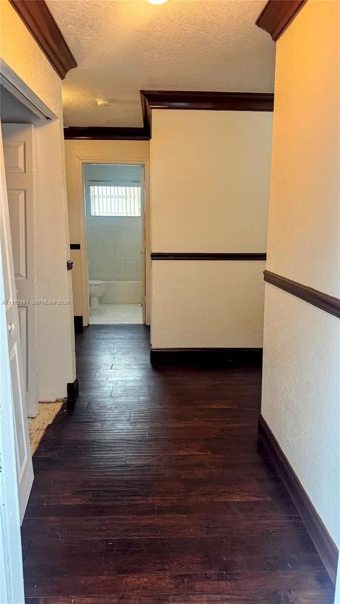 3211 NW 191st St, Miami Gardens FL 33056