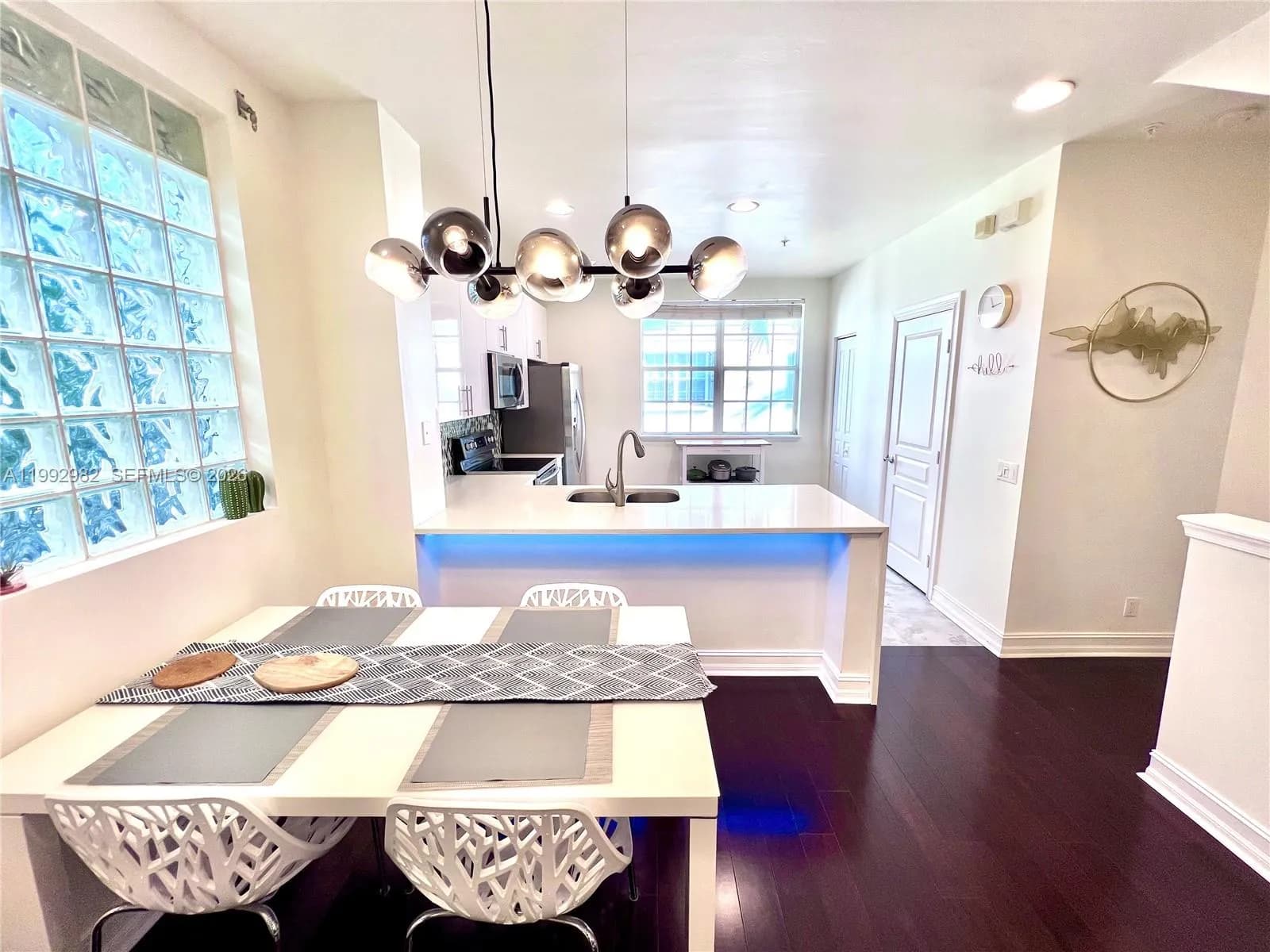 450 NE 2nd Ave # 5, Fort Lauderdale FL 33301