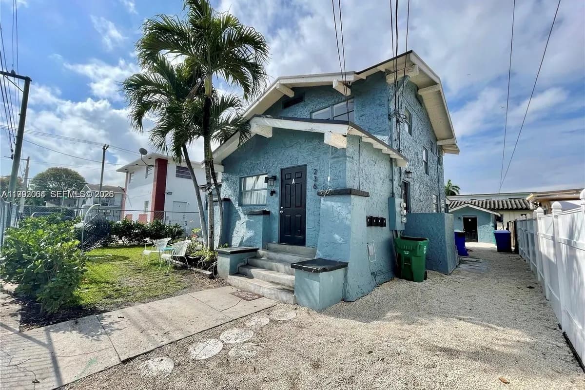 236 SW 10th Ave # B, Miami FL 33130