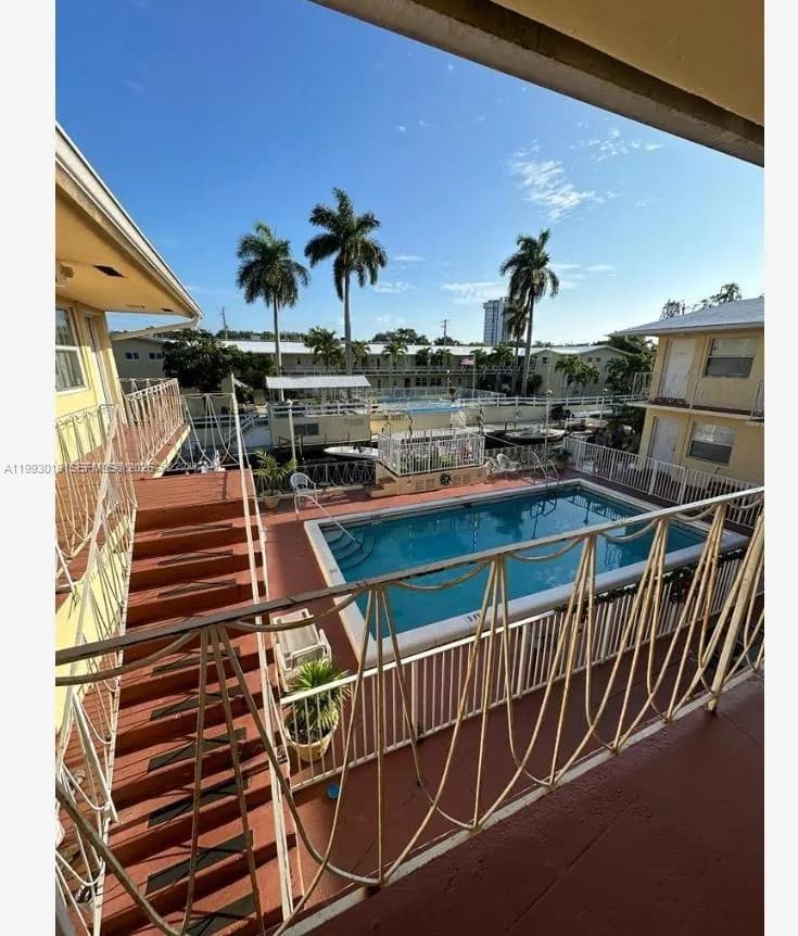 1755 Venice Ln # 10W, North Miami FL 33181