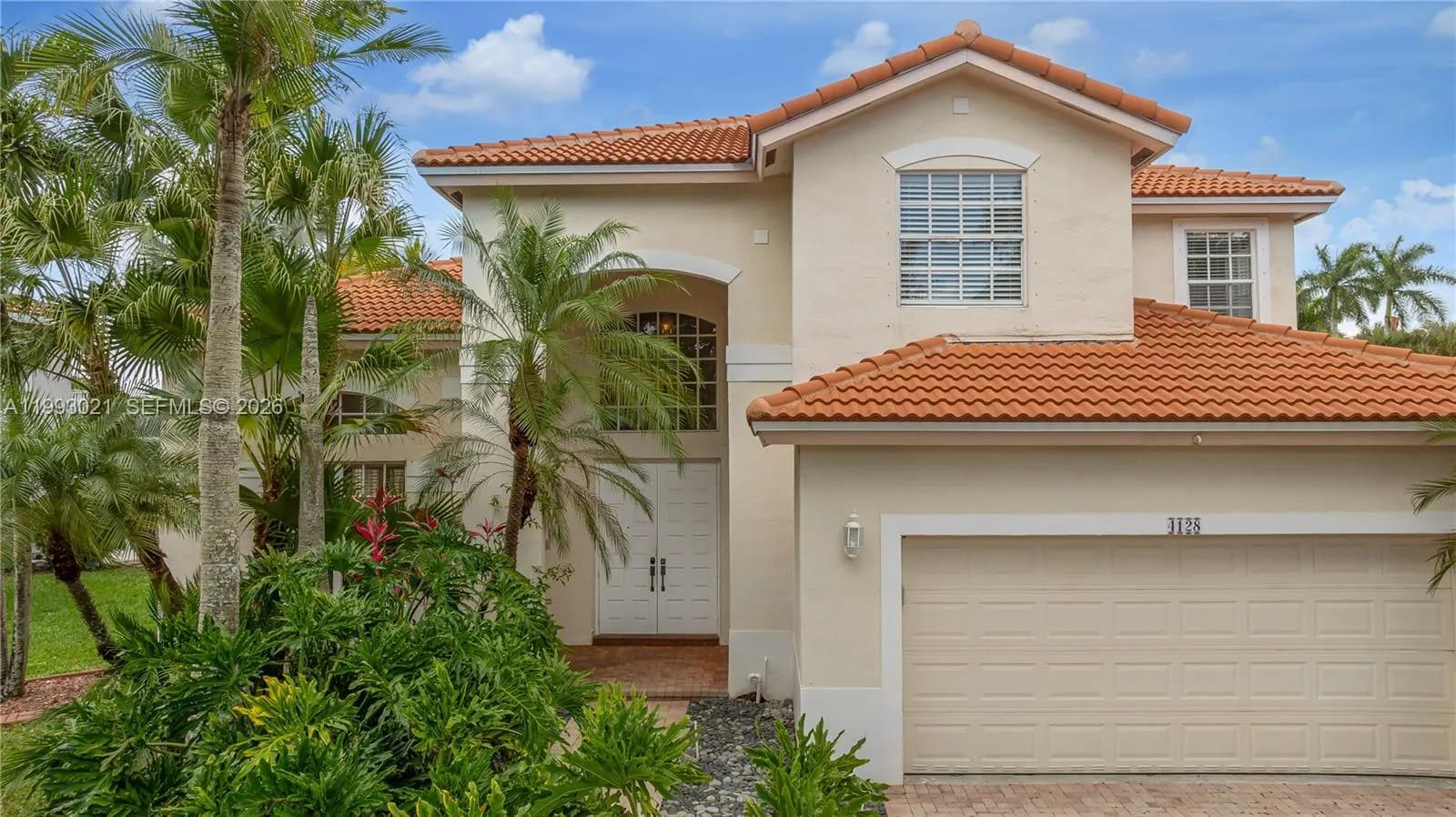 4128 Amber Ln, Weston FL 33331
