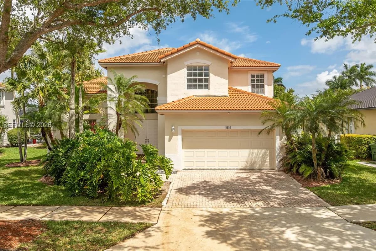 4128 Amber Ln, Weston FL 33331