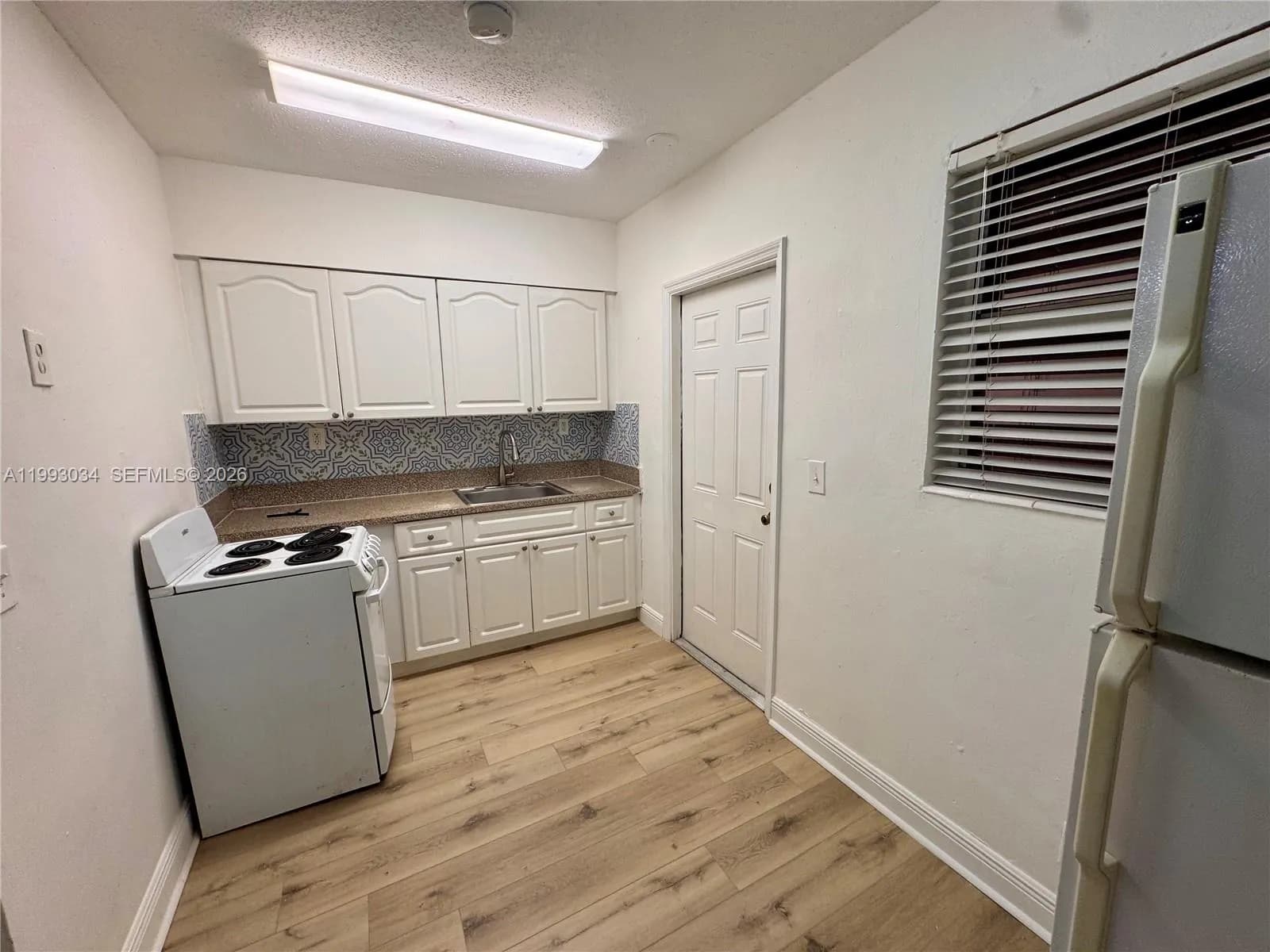 2240 NE 171st St # 8, North Miami Beach FL 33160