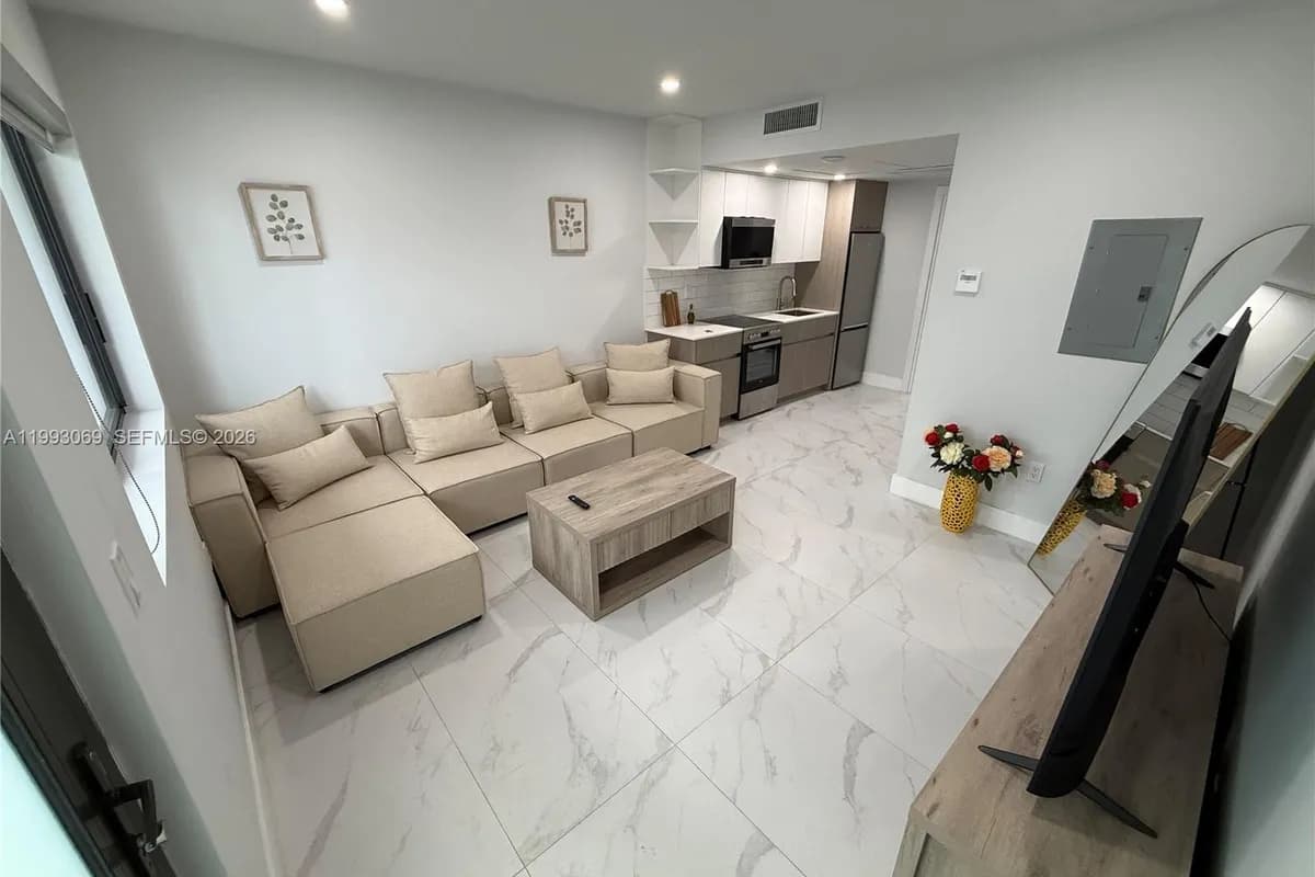 944 Jefferson Ave # 13, Miami Beach FL 33139