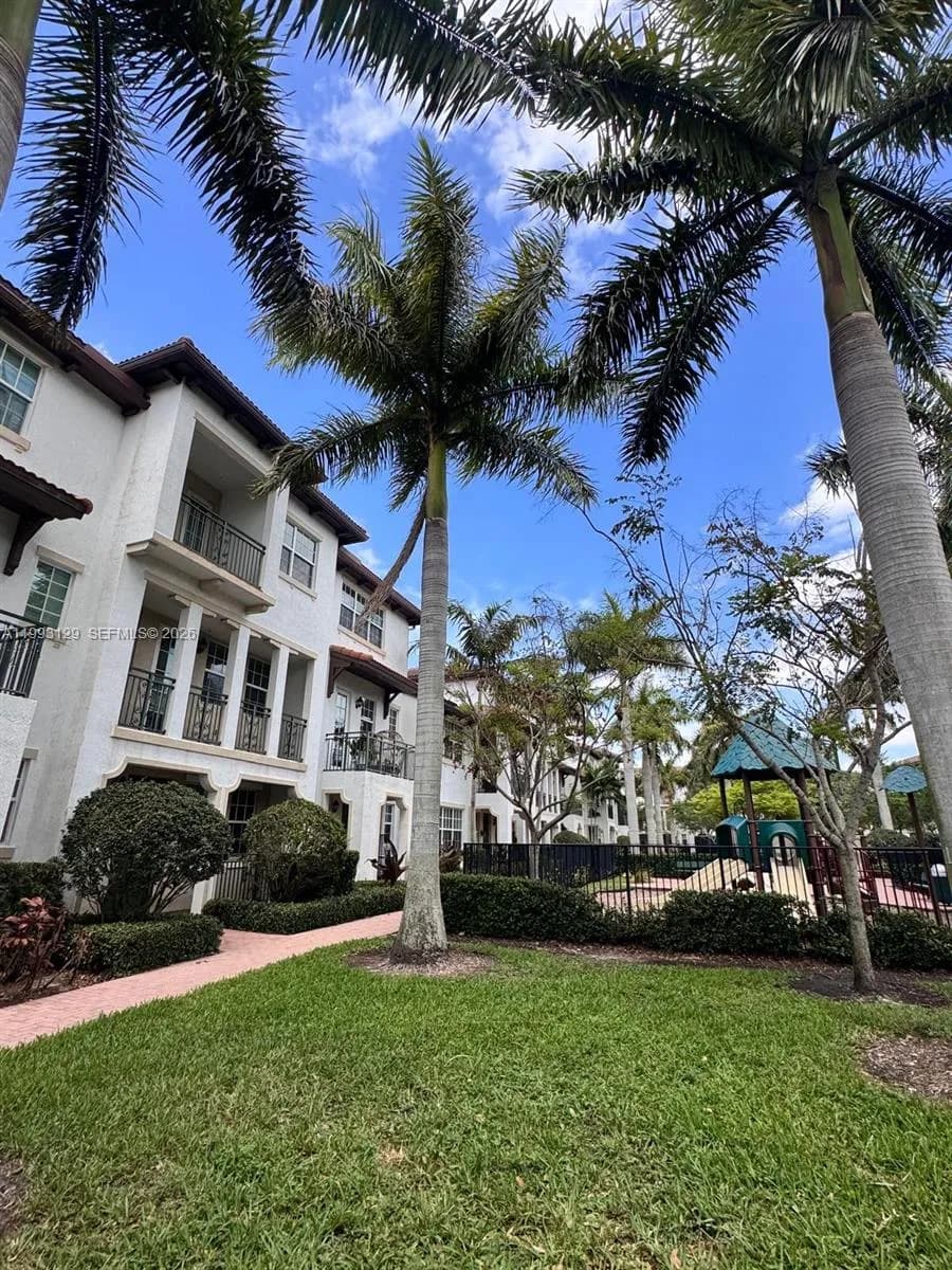 11980 SW 29th St, Miramar FL 33025