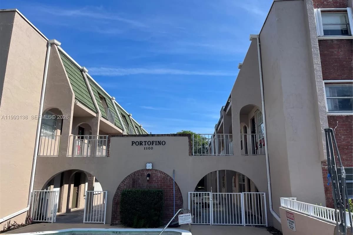 1100 SE 4th Ave # 16, Deerfield Beach FL 33441