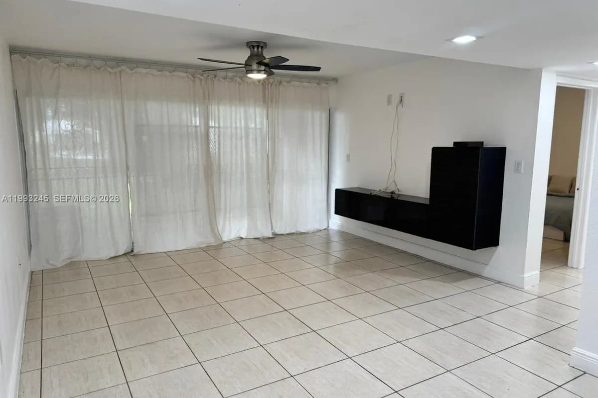 1910 SW 17th Ave # 4, Miami FL 33145