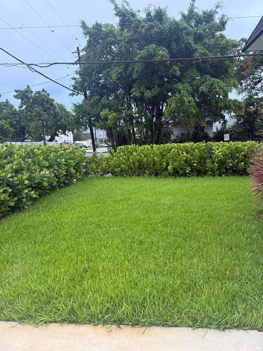 1800 NW 18th Ter # 1, Miami FL 33125