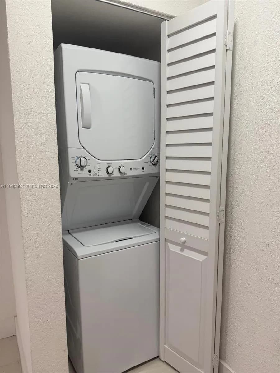 1800 NW 18th Ter # 1, Miami FL 33125