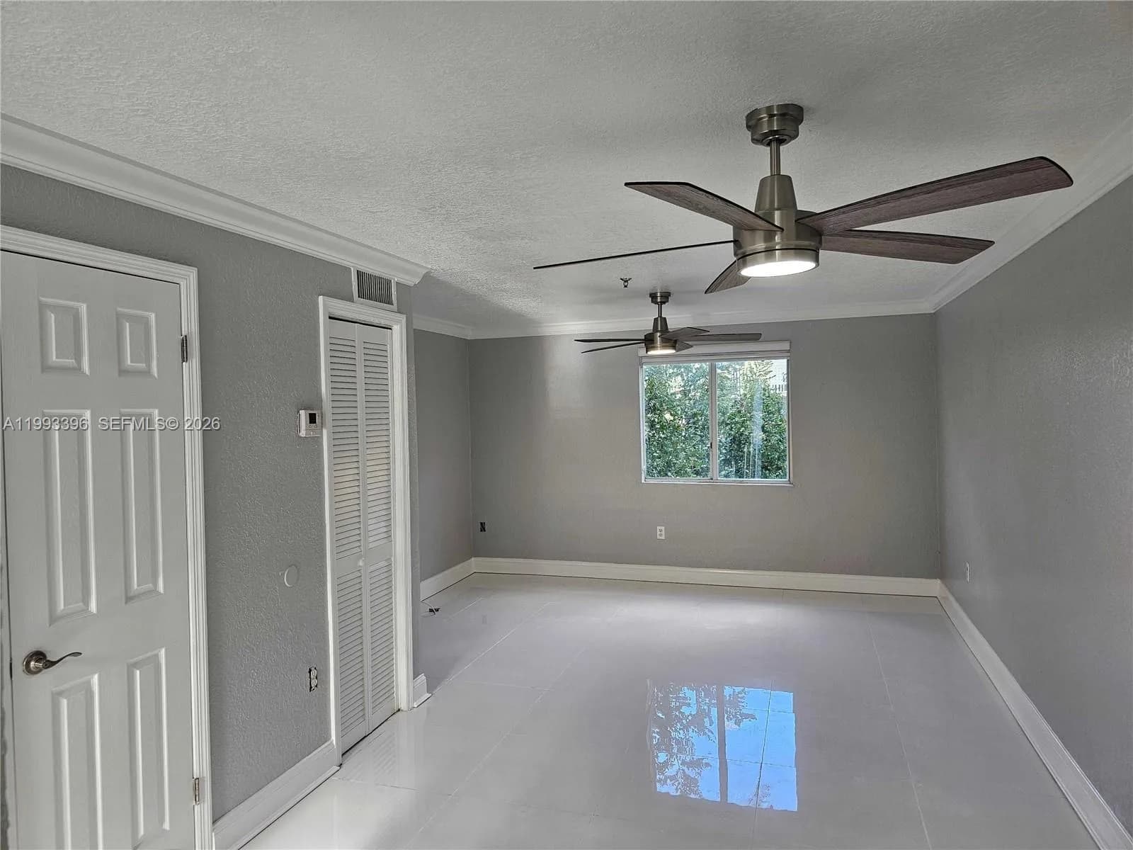 8027 NW 8th St # 17, Miami FL 33126