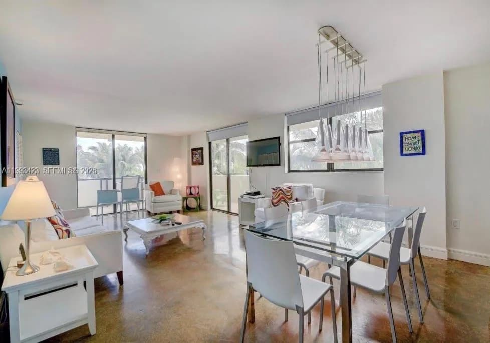 1623 Collins Ave # 318, Miami Beach FL 33139