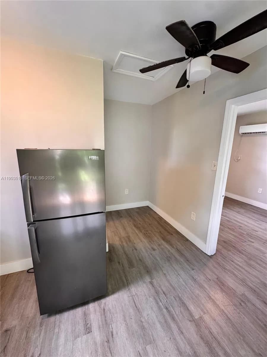 784 NW 100th St # C, Miami FL 33150