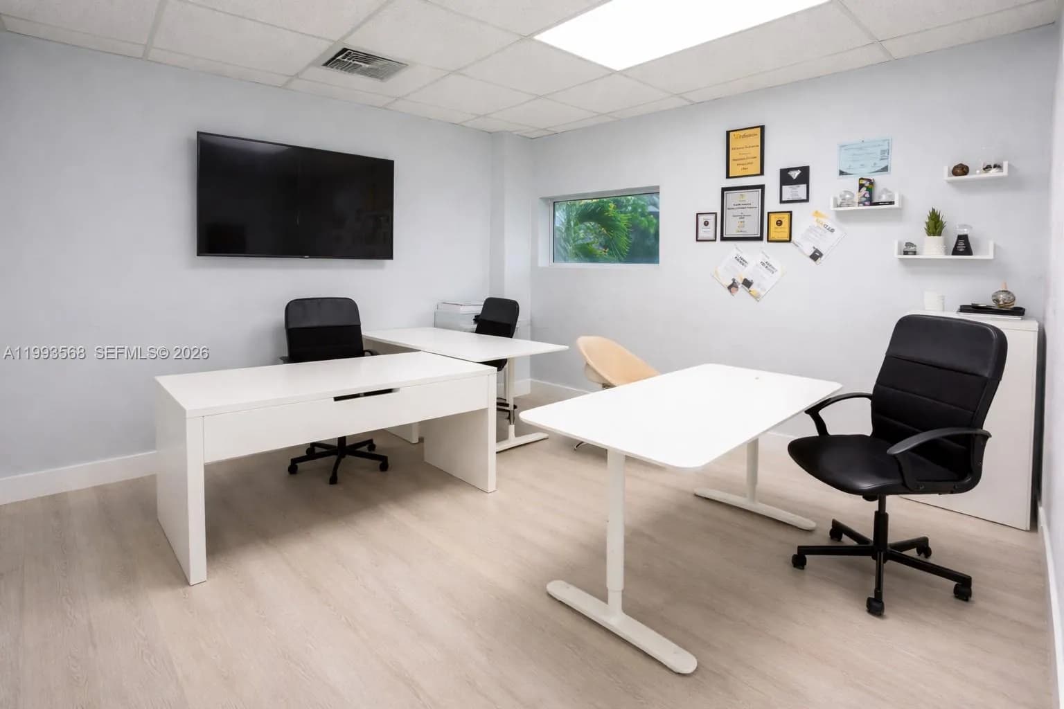 6405 NW 36th St, Virginia Gardens FL 33166