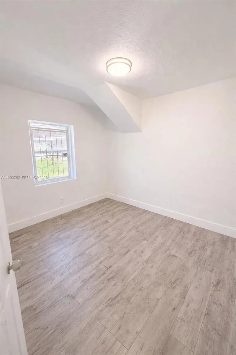 1538 NW 66 ST # 1, Miami FL 33147