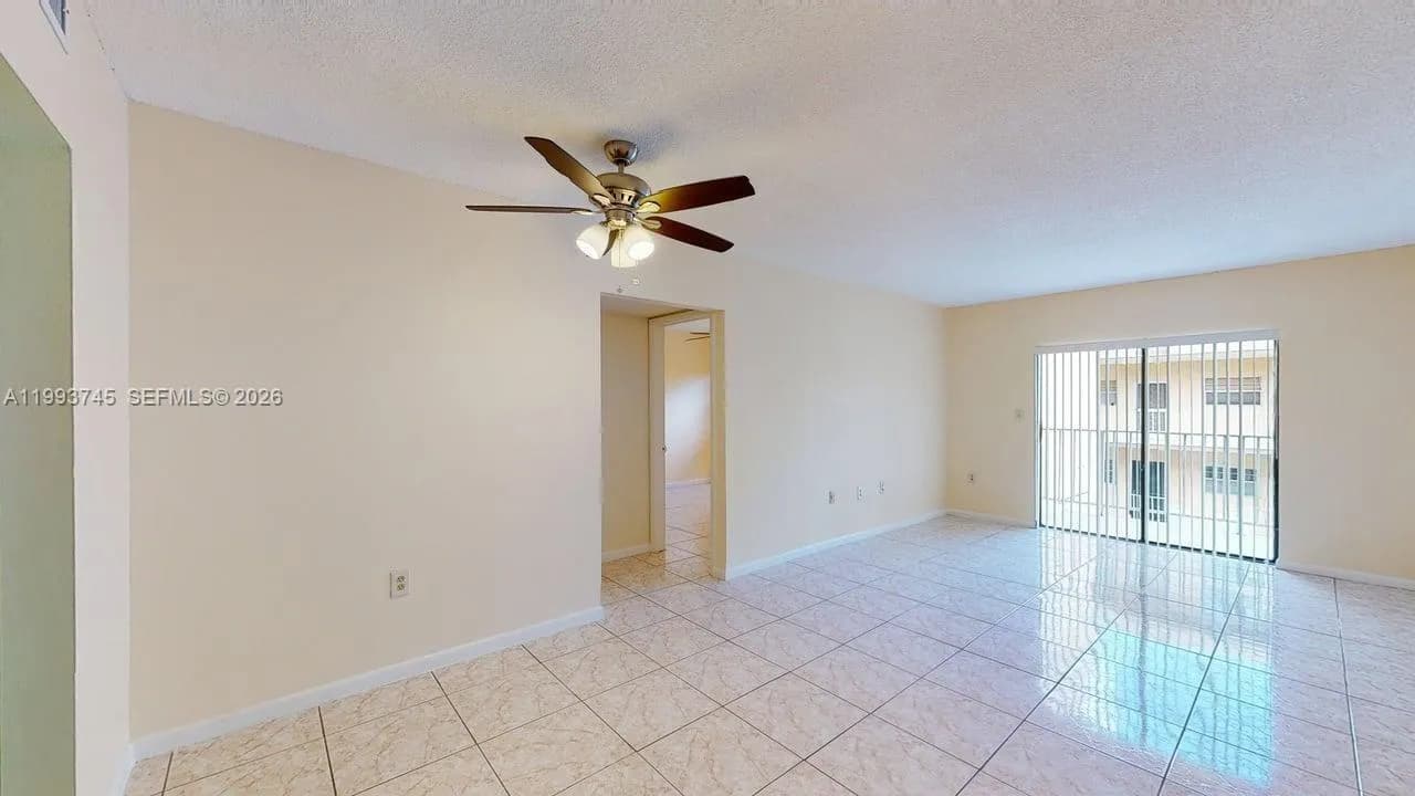 1955 NE 135th St # 301, North Miami FL 33181