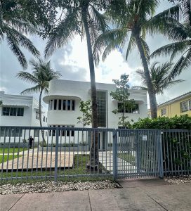 Luxury Living in Miami Beach’s Iconic Art Deco District: A Closer Look at 551 Michigan Ave #123 5 551 Michigan Ave 123 Miami Beach Front of structure 3