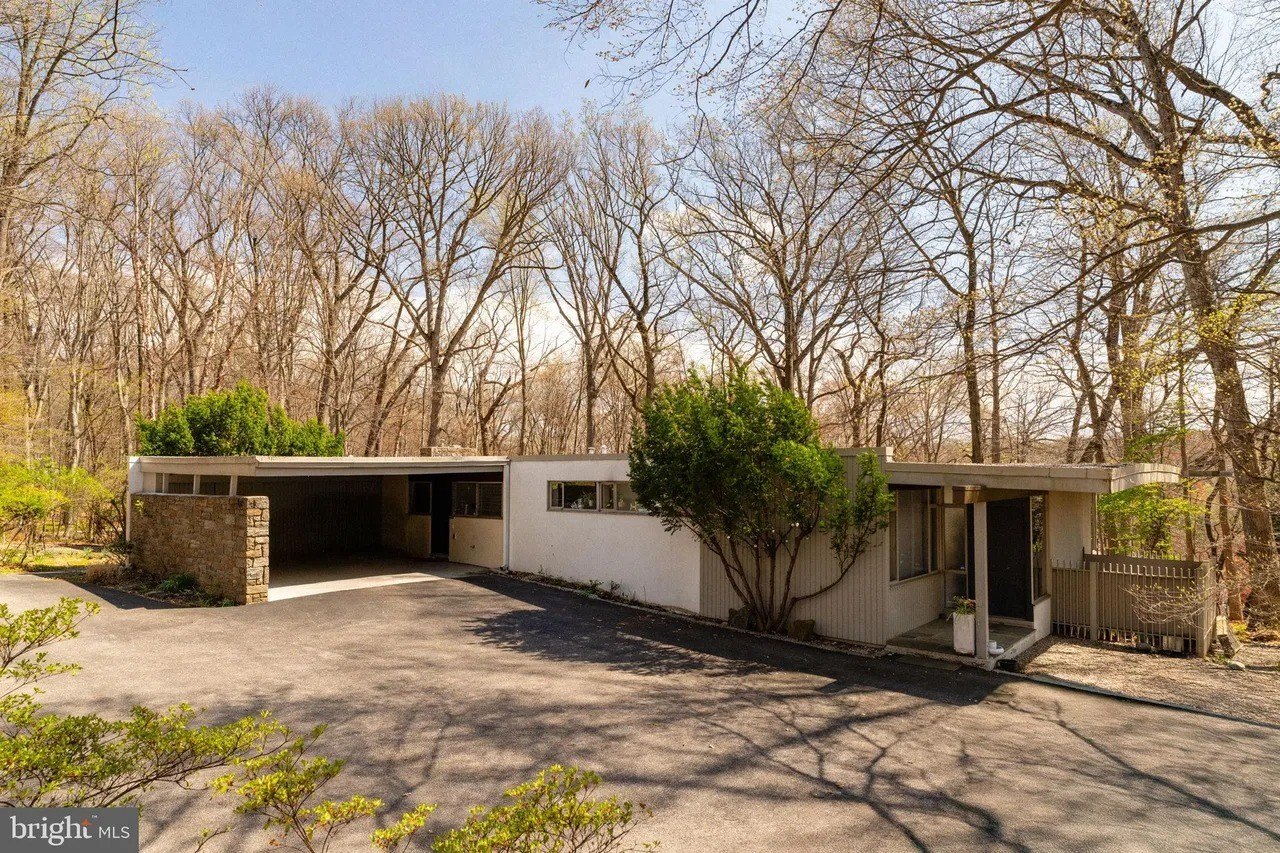 Midcentury Modern Gold Mines: 5 Architectural Gems That Promise a Huge Return on Investment