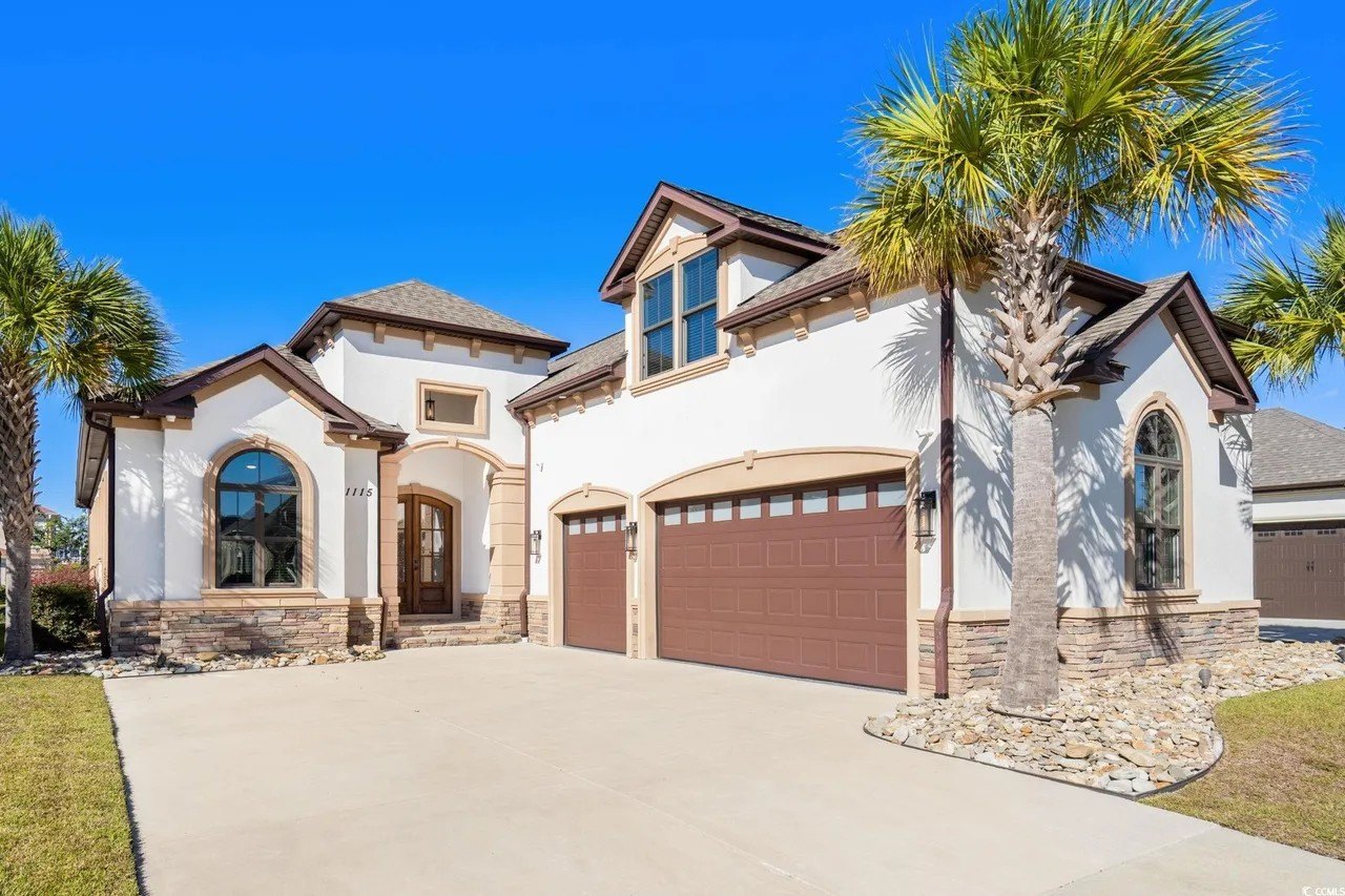 Coastal modern home in South Carolina