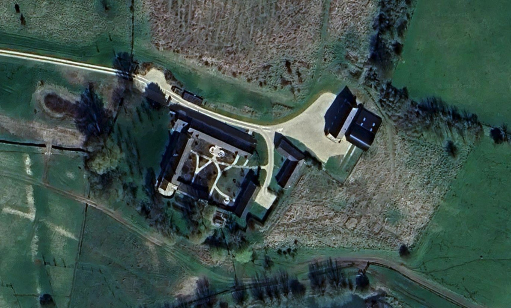 Ellen DeGeneres Selling U.K. Farmhouse for $30 Million—Just One Year After Buying It