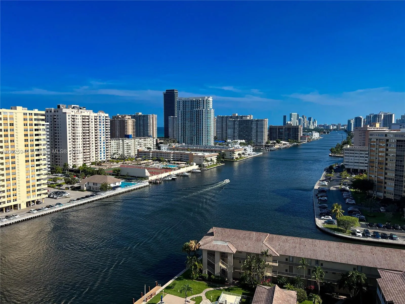 2602 E HALLANDALE BEACH BLVD # 1605, Hallandale Beach FL 33009