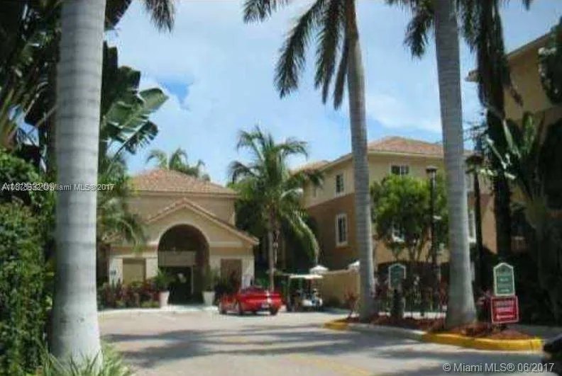 3 bedroom 2 bath for sale at 2965 NE 185th St # 1505, Aventura FL 33180