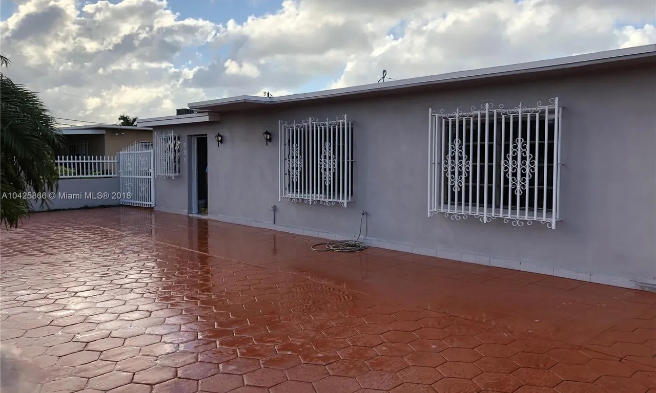 3 bedroom 2 bath for sale at 831 E 10th Pl, Hialeah FL 33010