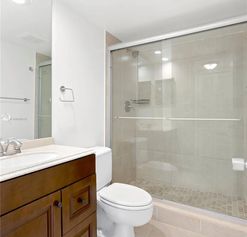 3301 S Palm Aire Dr # 106, Pompano Beach FL 33069