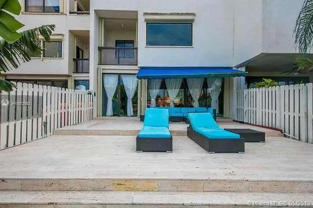 387 Poinciana Dr # 1211, Sunny Isles Beach FL 33160