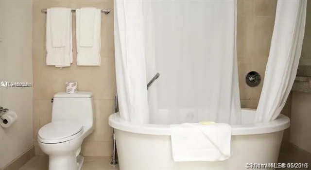 1036 Ocean Dr # B309, Miami Beach FL 33139