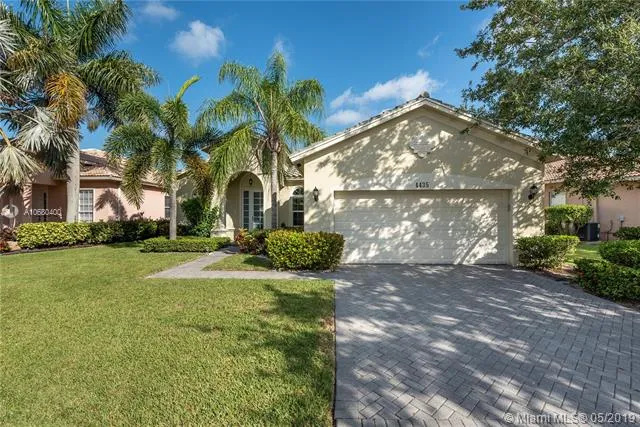4 bedroom 2 bath for sale at 4435 E Whitewater Ave, Weston FL 33332