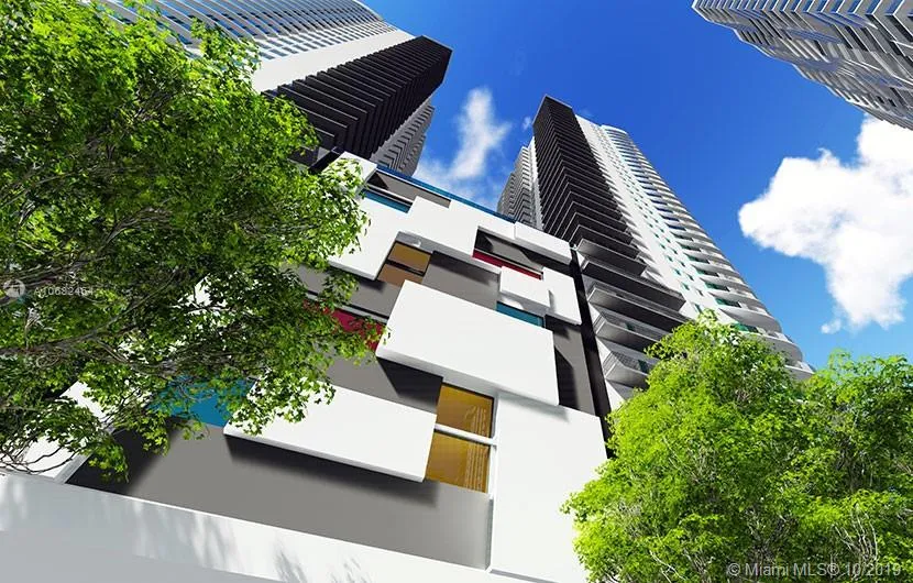 58 NE 14th St, Miami FL 33132