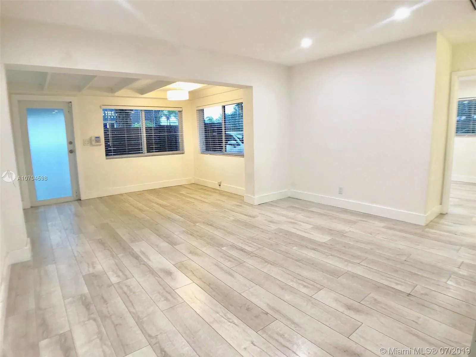 1104 NE 13th St, Fort Lauderdale FL 33304