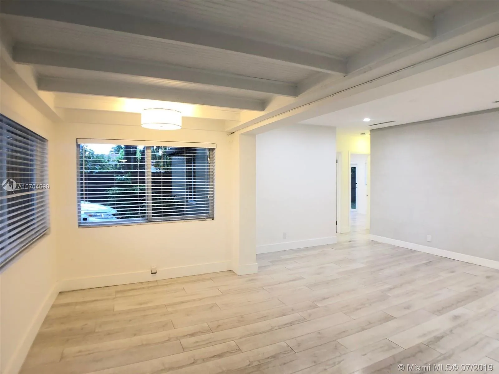 1104 NE 13th St, Fort Lauderdale FL 33304