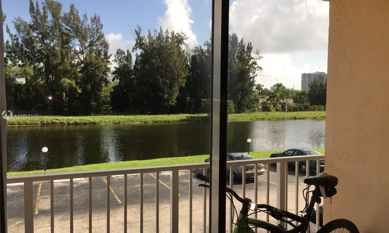 16465 NE 22nd Ave # 205, North Miami Beach FL 33160