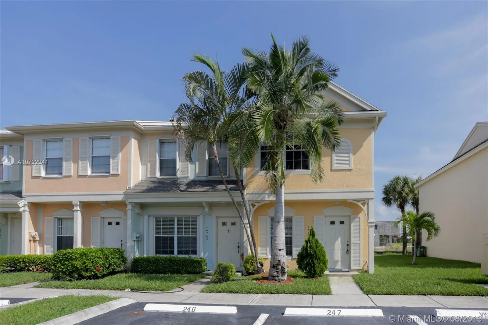 2 bedroom 2 bath for sale at 16761 Hemingway Dr # 16761, Weston FL 33326