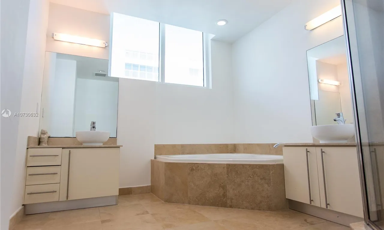 700 NE 25th St # 1703, Miami FL 33137