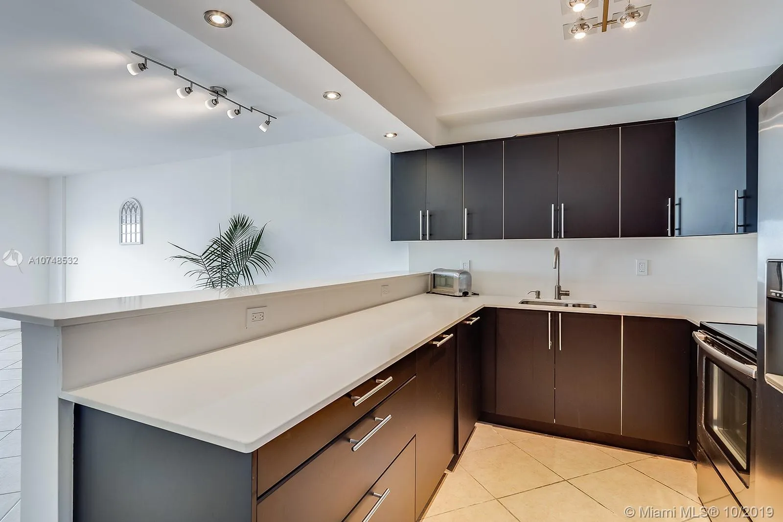 1455 N Treasure Dr # G, North Bay Village FL 33141