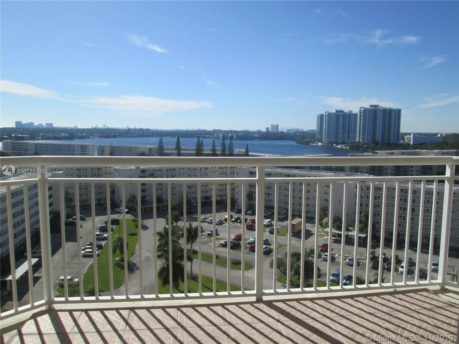 2 bedroom 2 bath for sale at 18031 Biscayne Blvd # 1204, Aventura FL 33160