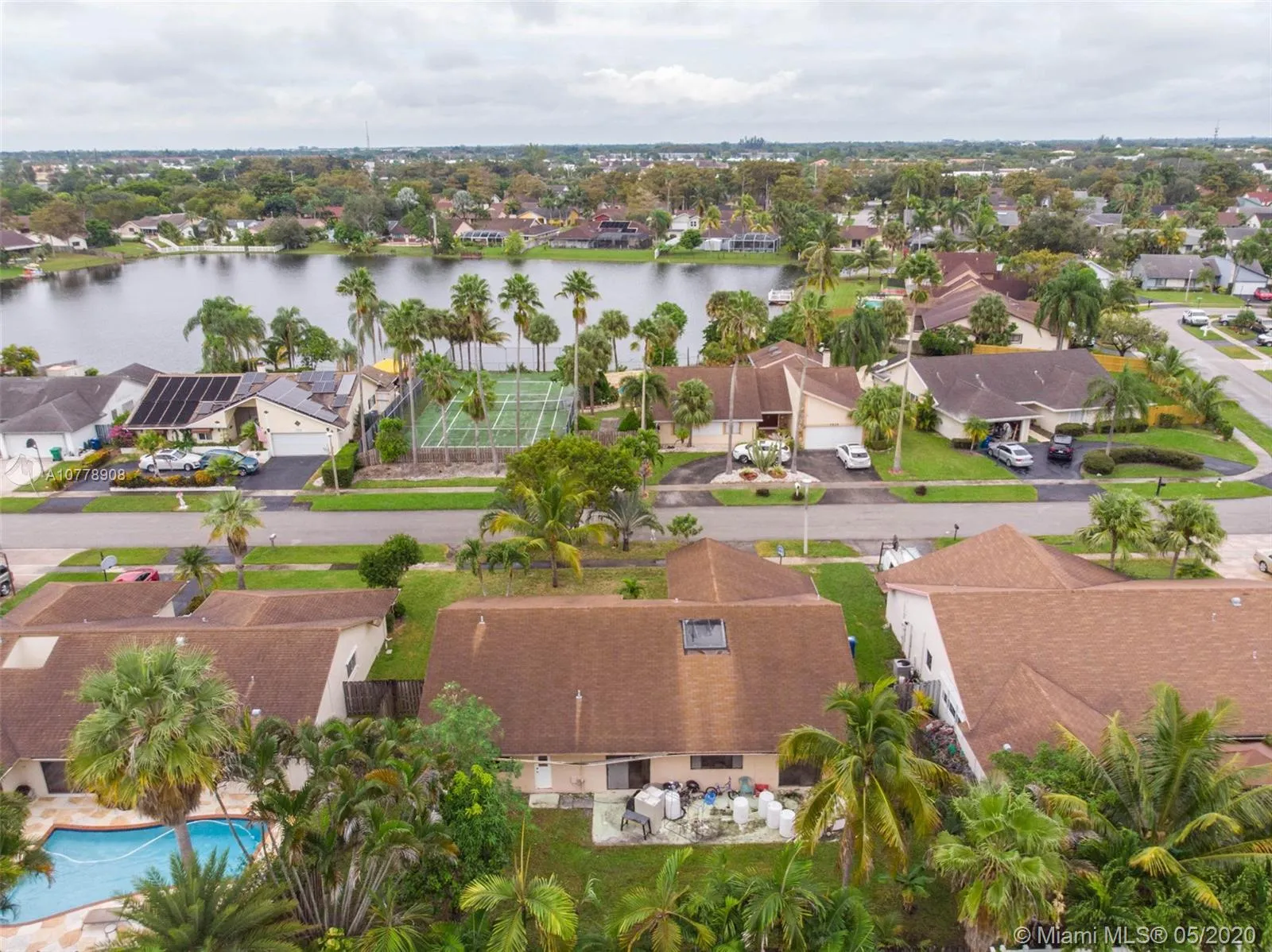 8020 NW 51st Ct, Lauderhill FL 33351