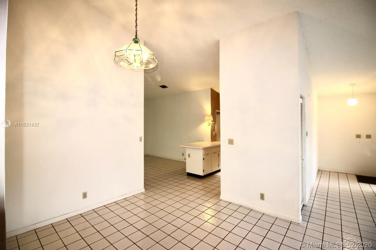 241 NW 65th Ave, Plantation FL 33317