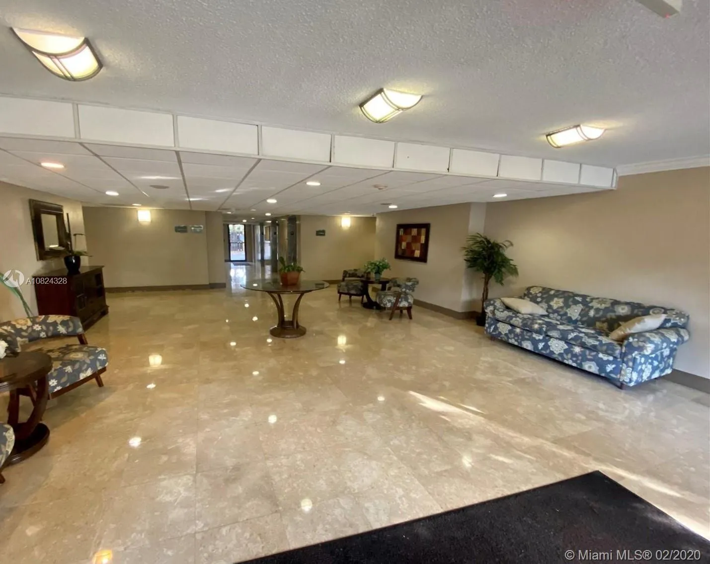 1 bedroom 1 bath for sale at 1805 Sans Souci Blvd # 527, North Miami FL 33181