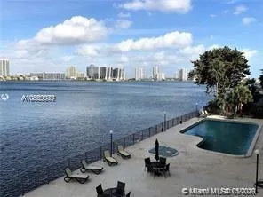 17500 N Bay Rd # S601, Sunny Isles Beach FL 33160