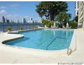 17500 N Bay Rd # S601, Sunny Isles Beach FL 33160