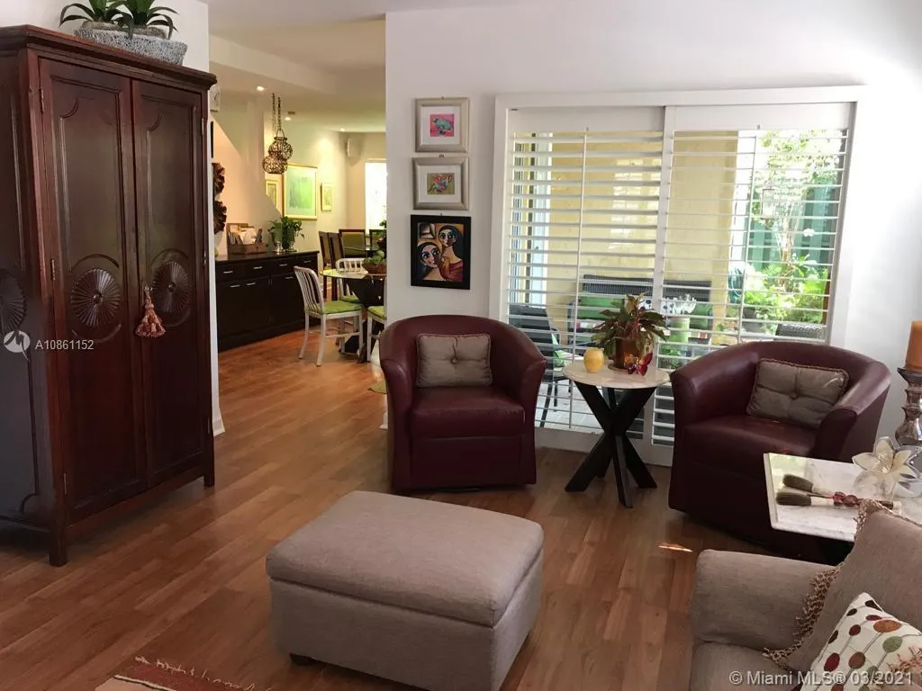 3166 Virginia St # 6, Coconut Grove FL 33133