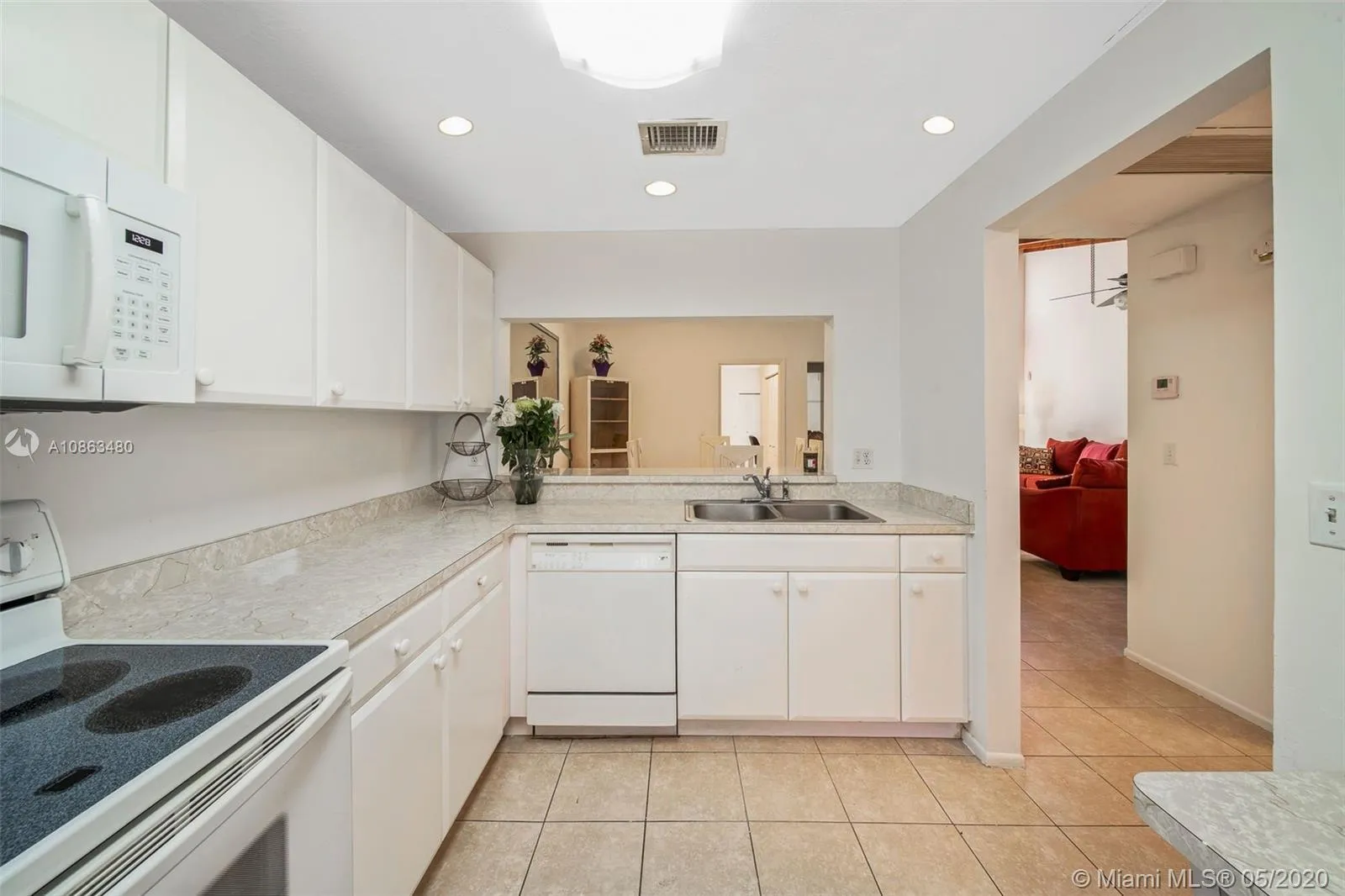 9950 NW 13th Ct # 49, Pembroke Pines FL 33024