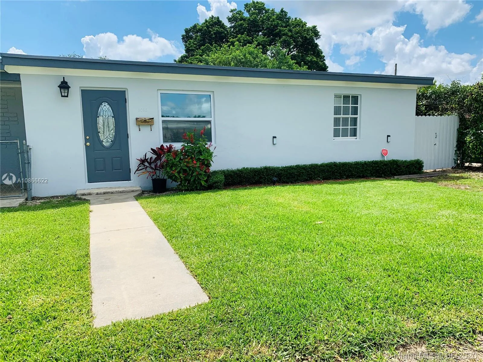 1016 NE 4th Ave, Homestead FL 33030