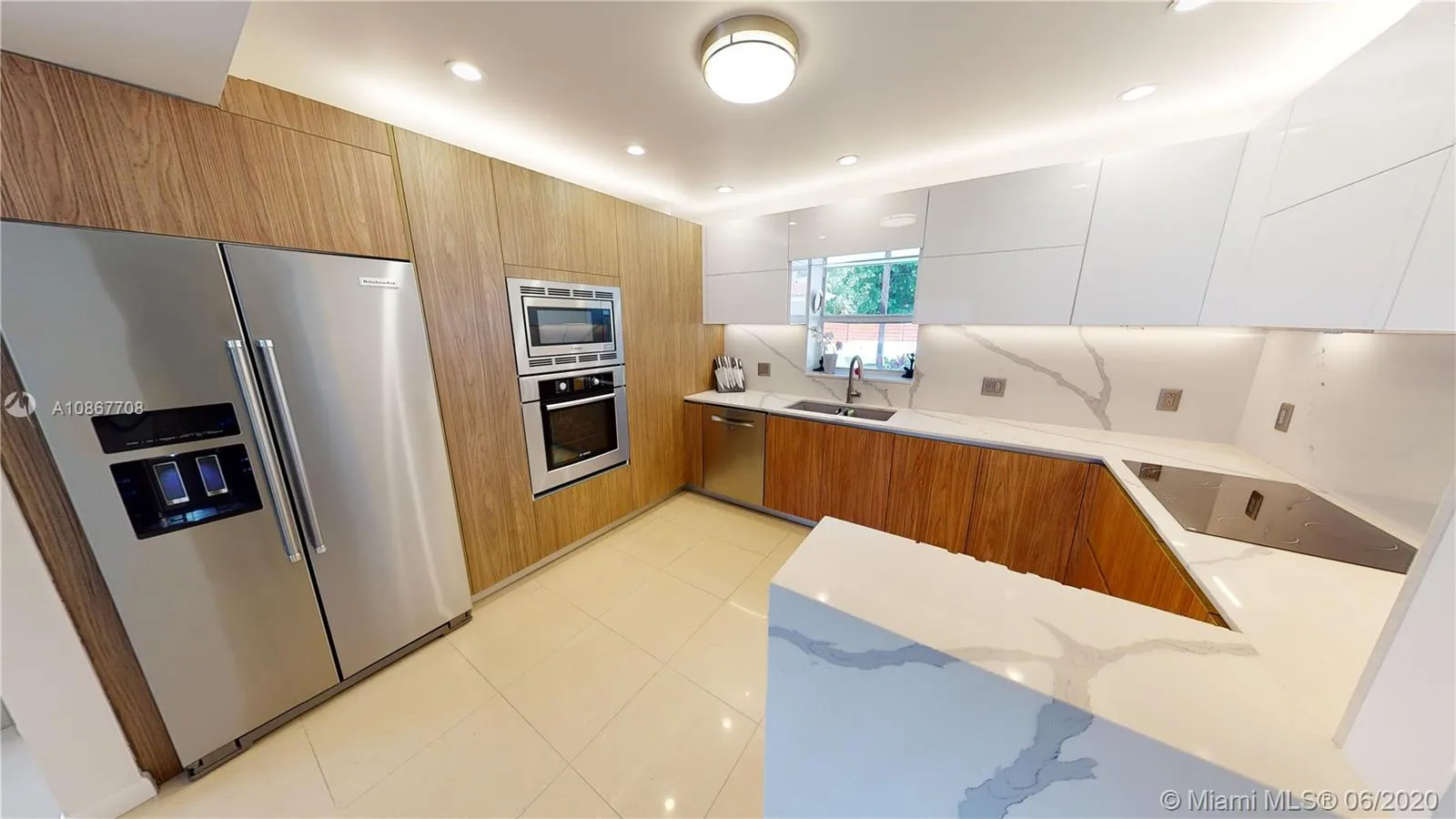 211 190th St, Sunny Isles Beach FL 33160