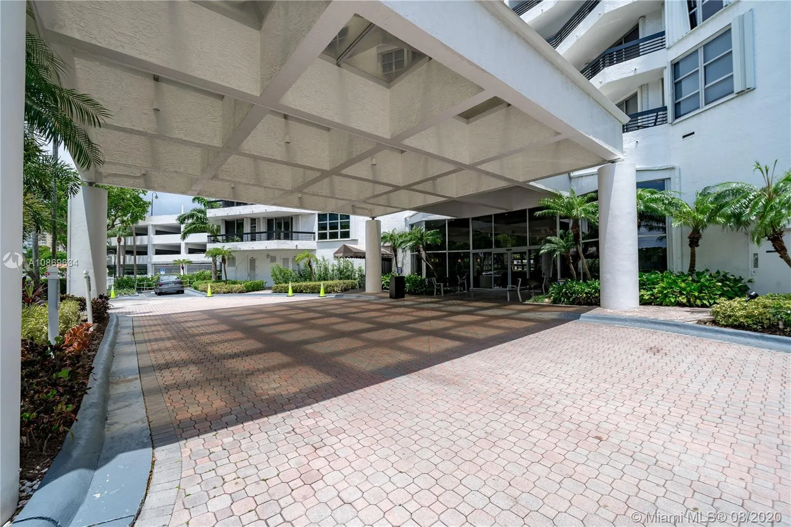 3400 NE 192nd St # 1403, Aventura FL 33180