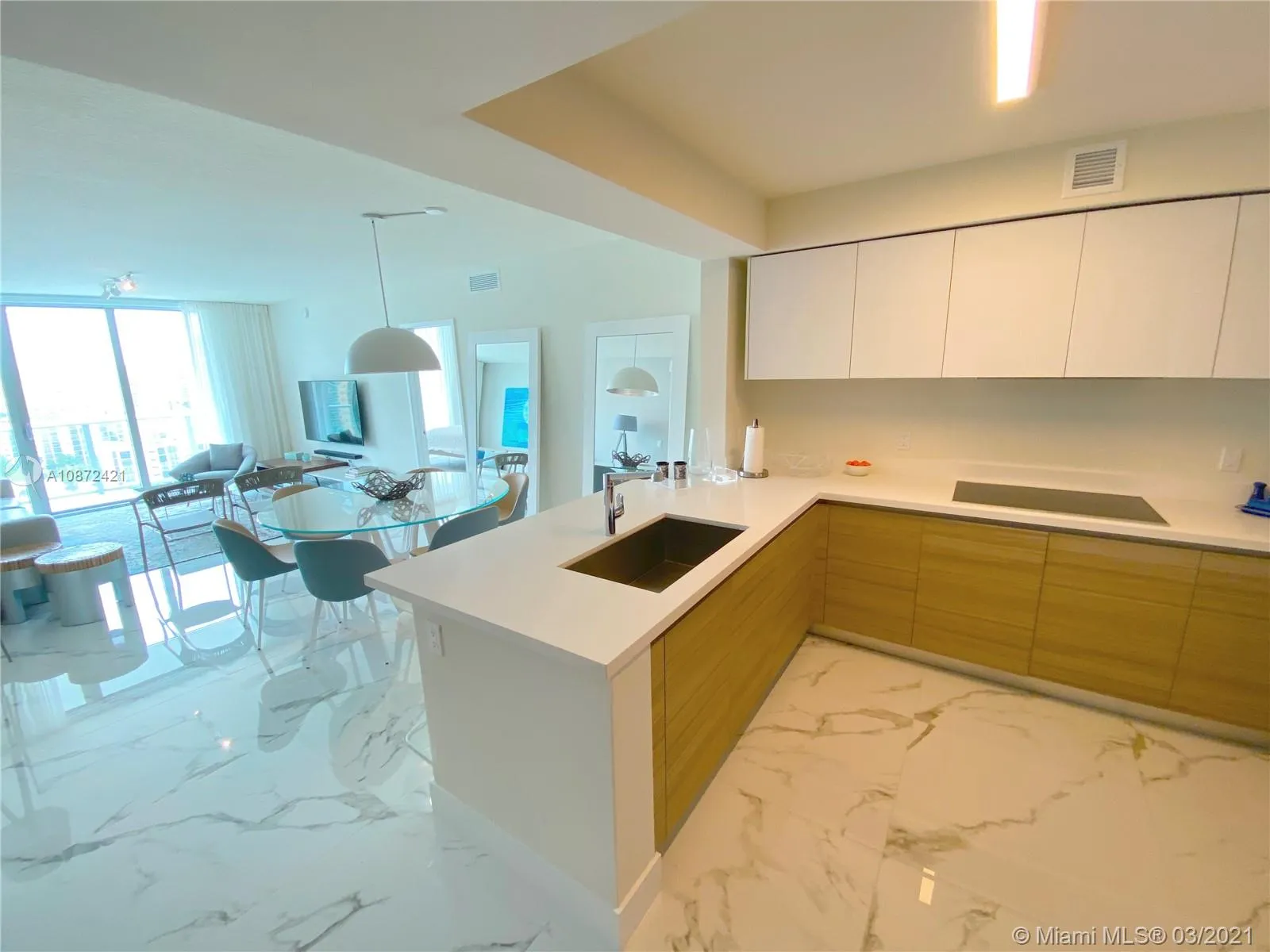 2 bedroom 3 bath for sale at 330 Sunny Isles Blvd # 1605, Sunny Isles Beach FL 33160